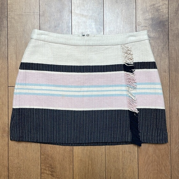 BCBGMAXAZRIA Malikka Woven Fringe Wrap Style Cotton Mini Skirt size 6 striped - Picture 4 of 11